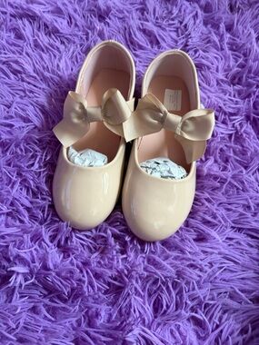 Girls' Cream Patent Bow Mary Jane Shoes
